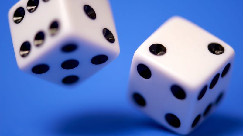 7 Factors affecting dice game strategy robustness